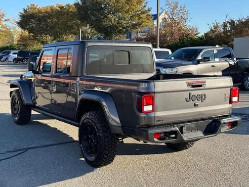 2022 Jeep Gladiator Sport