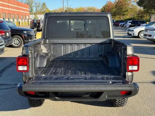 2022 Jeep Gladiator Sport