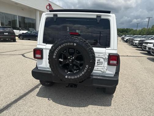 2022 Jeep Wrangler Unlimited Sport