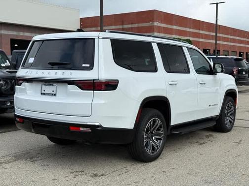 2025 Jeep Wagoneer Base