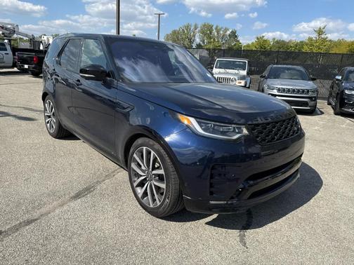 2022 Land Rover Discovery P300 S R-Dynamic