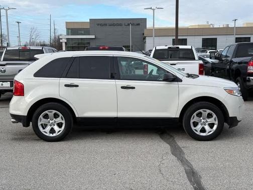 2013 Ford Edge SE