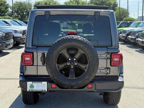 2021 Jeep Wrangler Unlimited Sahara Altitude