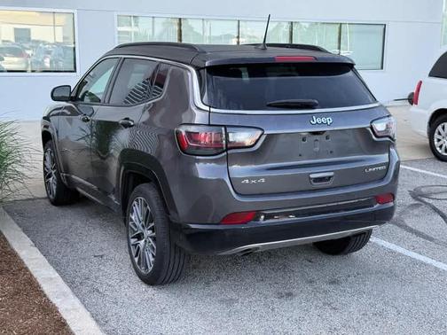 Granite Crystal Clearcoat Metallic 2023 Jeep Compass Limited