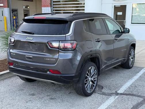 Granite Crystal Clearcoat Metallic 2023 Jeep Compass Limited
