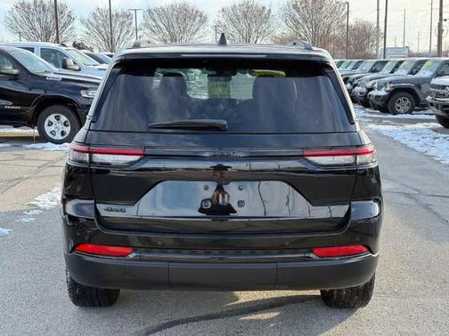 2022 Jeep Grand Cherokee Altitude