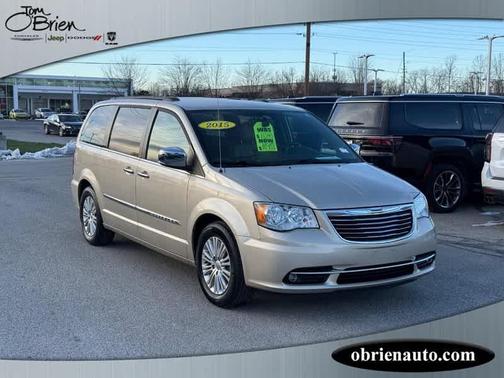 2015 Chrysler Town & Country Touring-L