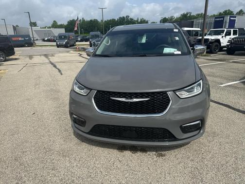 2022 Chrysler Pacifica Hybrid Limited