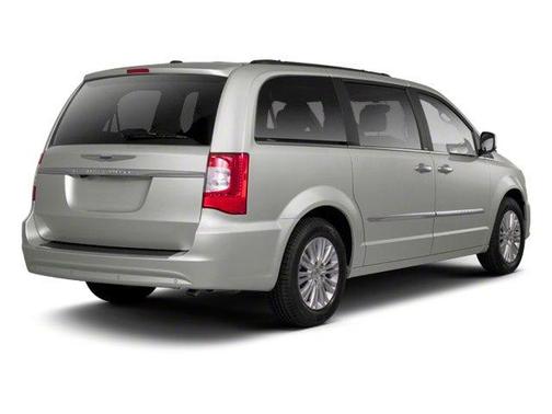 2013 Chrysler Town & Country Touring-L