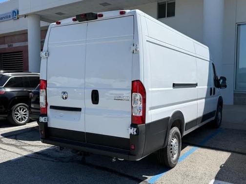 Bright White Clearcoat 2025 RAM ProMaster 3500 High Roof