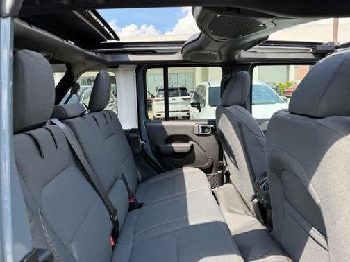 2025 Jeep Wrangler 4xe Sport