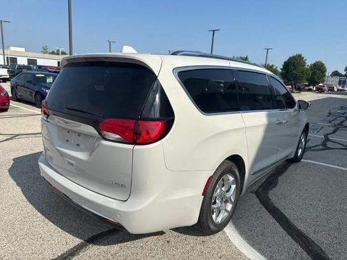2020 Chrysler Pacifica Limited