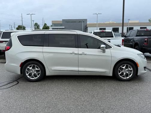 2020 Chrysler Pacifica Limited