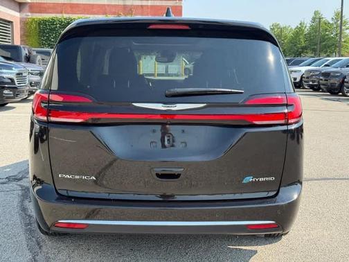 2022 Chrysler Pacifica Hybrid Limited