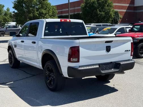 Bright White Clearcoat 2024 RAM 1500 Classic SLT