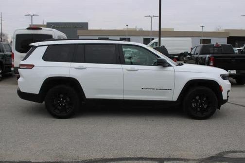 2024 Jeep Grand Cherokee L Laredo