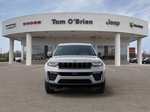 Silver Zynith 2026 Jeep Grand Cherokee L Limited