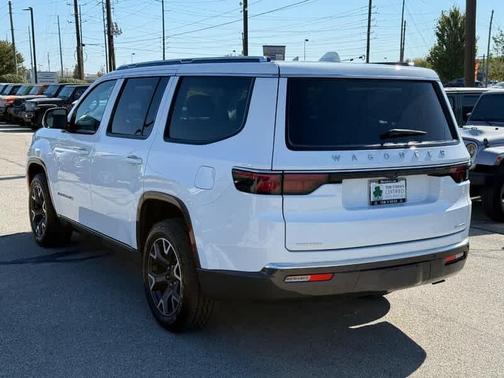 2022 Jeep Wagoneer Series III