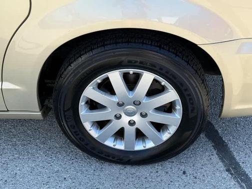 2012 Chrysler Town & Country Touring-L