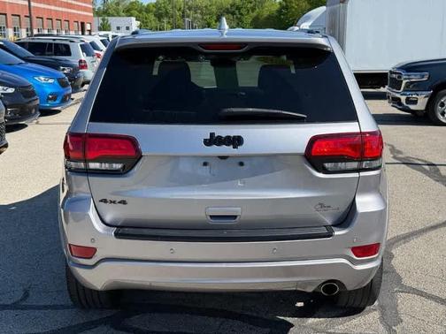 Billet Silver Metallic Clearcoat 2018 Jeep Grand Cherokee Altitude
