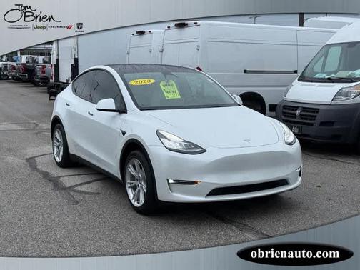 Pearl White Multi 2023 Tesla Model Y Long Range