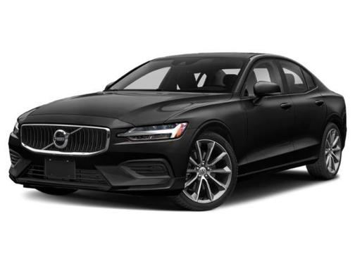 2022 Volvo S60 B5 Momentum
