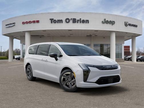 Bright White Clearcoat 2027 Chrysler Pacifica LIMITED