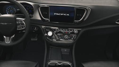Bright White Clearcoat 2027 Chrysler Pacifica LIMITED