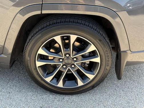 2023 Jeep Grand Cherokee L Overland