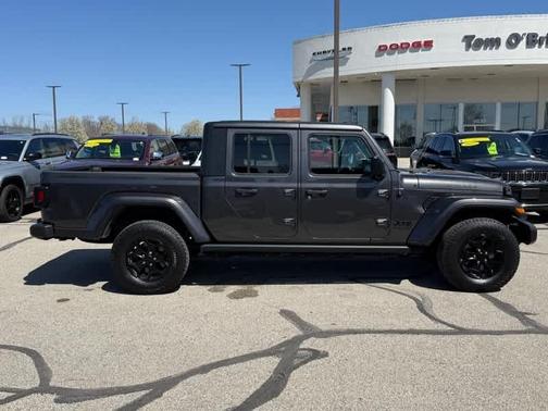 2021 Jeep Gladiator Sport