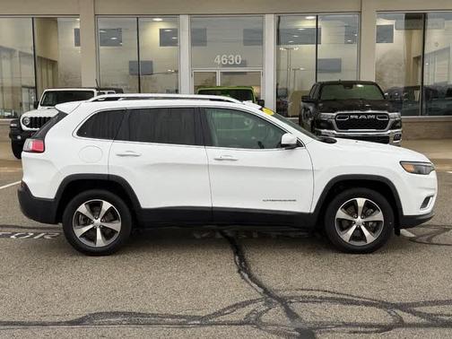Bright White Clearcoat 2020 Jeep Cherokee Limited