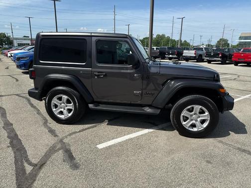 2022 Jeep Wrangler Sport