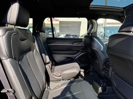 2025 Jeep Grand Cherokee L Overland