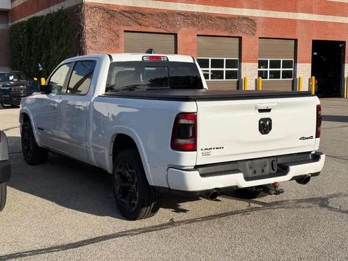 Bright White Clearcoat 2022 RAM 1500 Limited
