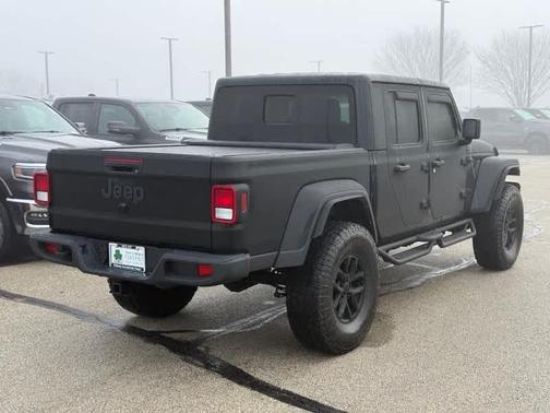 2022 Jeep Gladiator Sport