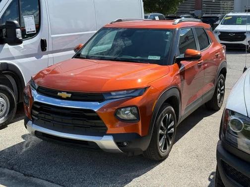 Vivid Orange Metallic 2022 Chevrolet Trailblazer LT