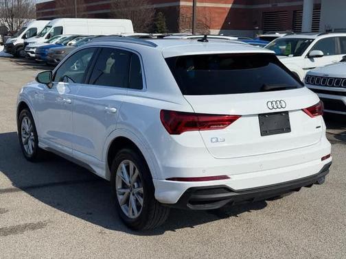 2025 Audi Q3 45 S line Premium