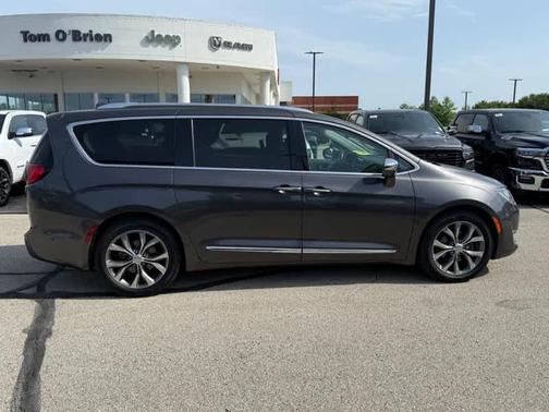 2020 Chrysler Pacifica Limited