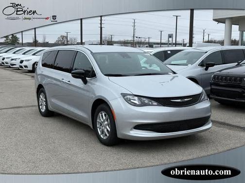 2026 Chrysler Voyager LX