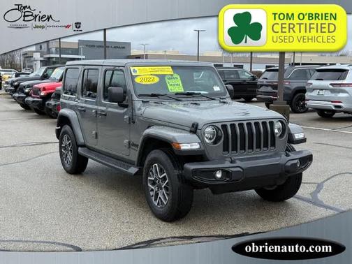 2022 Jeep Wrangler Unlimited Sahara Altitude