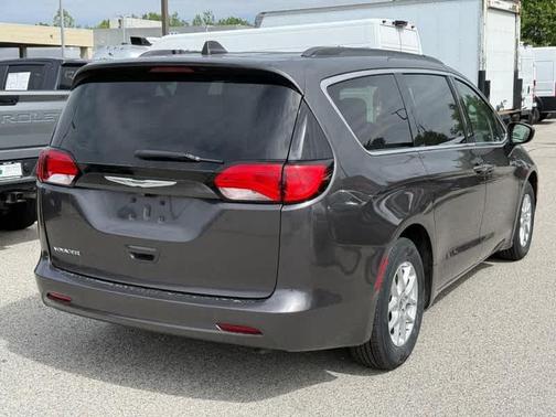 Granite Crystal Clearcoat Metallic 2021 Chrysler Voyager LXI