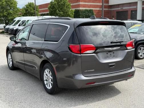 Granite Crystal Clearcoat Metallic 2021 Chrysler Voyager LXI
