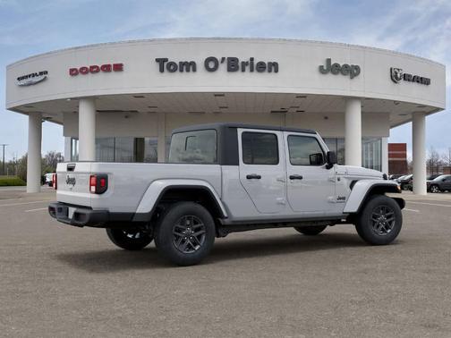 Bright White Clearcoat 2026 Jeep Gladiator Sport