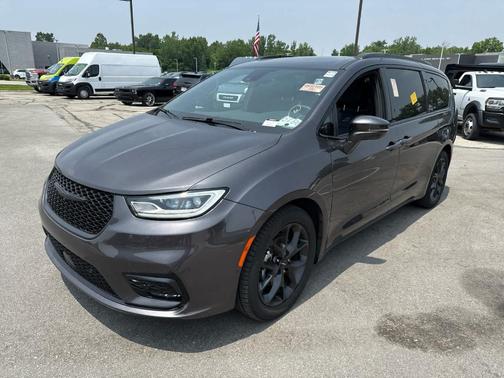 2022 Chrysler Pacifica Limited