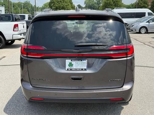 2022 Chrysler Pacifica Limited
