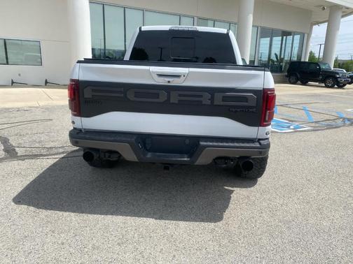 2020 Ford F-150 Raptor