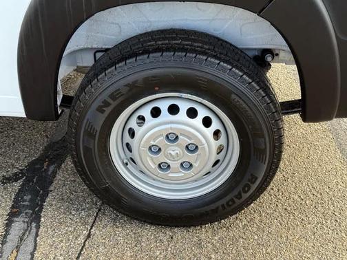 2025 RAM ProMaster 1500 Low Roof