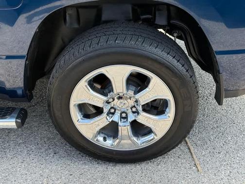 Patriot Blue Pearlcoat 2023 RAM 1500 Big Horn