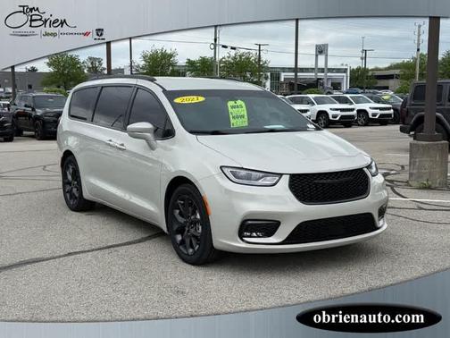 2021 Chrysler Pacifica Touring-L