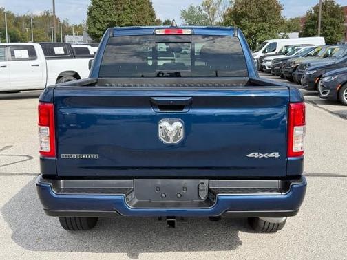 Patriot Blue Pearlcoat 2024 RAM 1500 Big Horn/Lone Star